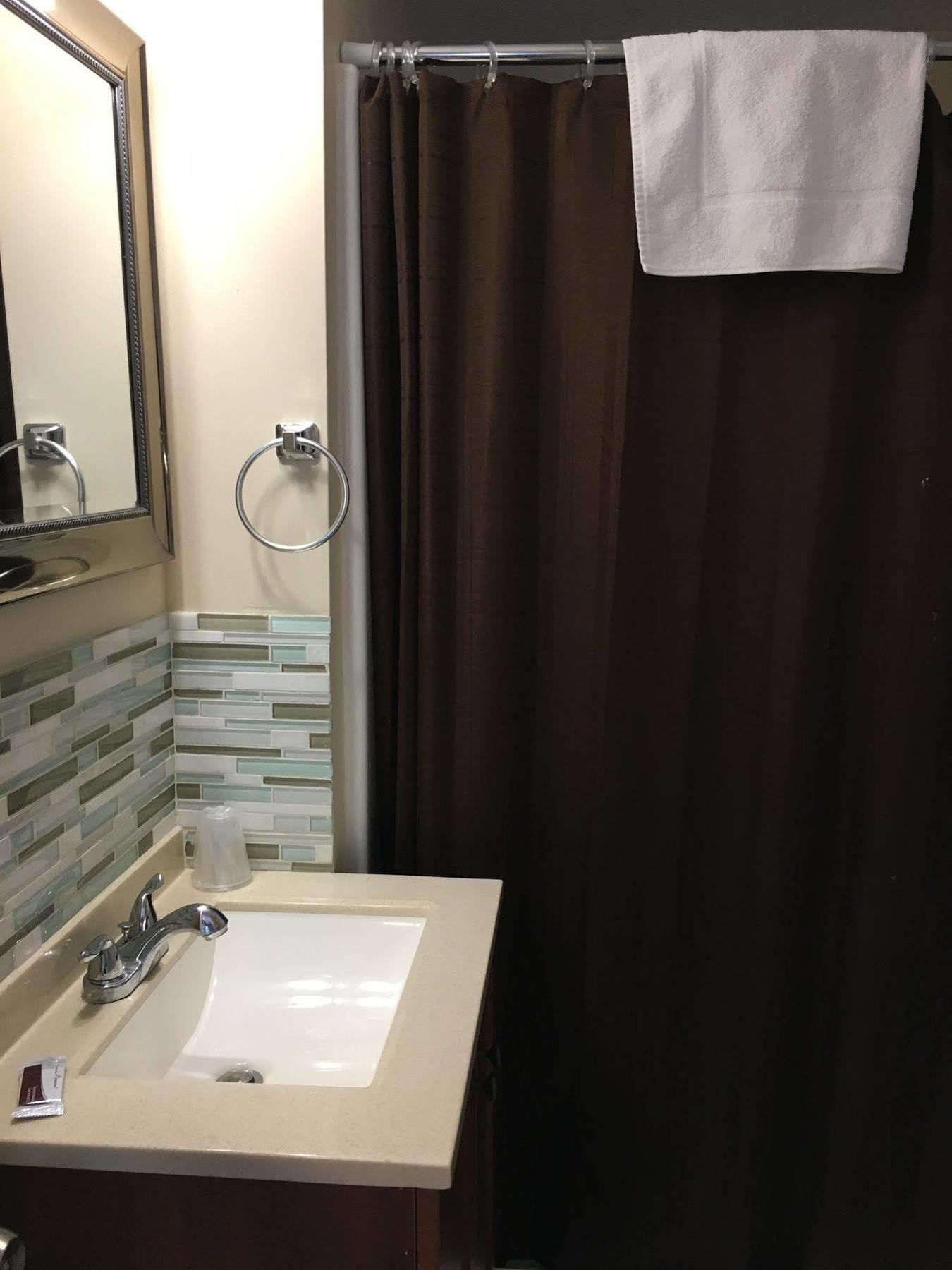 Emerald Isle Inn - Hampton Bagian luar foto