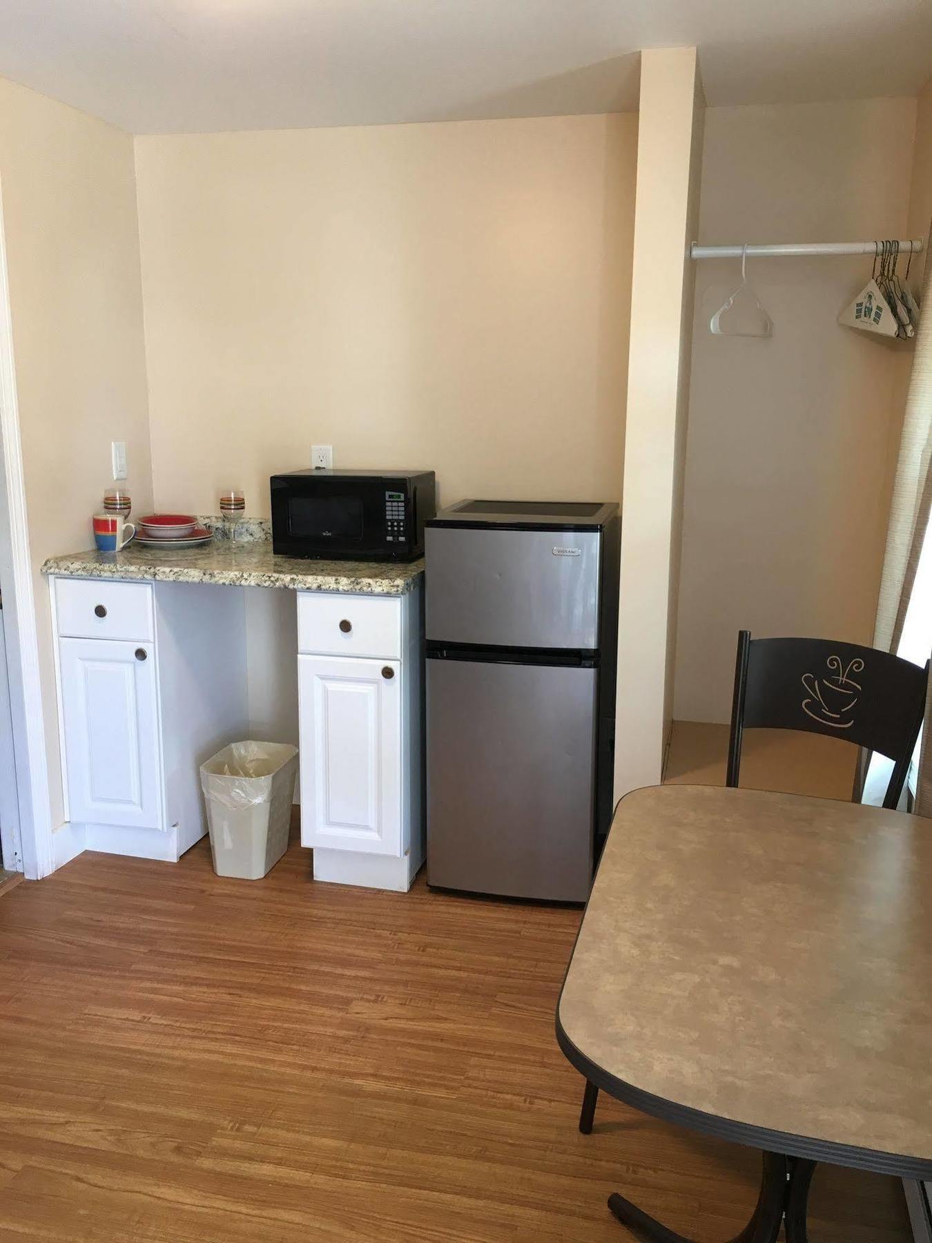 Emerald Isle Inn - Hampton Bagian luar foto